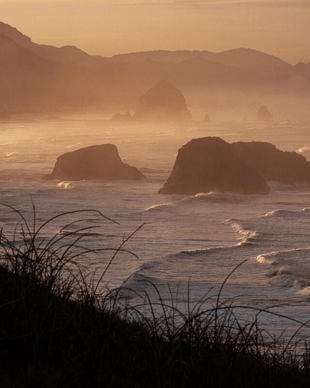 Navigate the World Alone: Essential Safety Tips for Solo Travelers Navigate the World Alone: Essential Safety Tips for Solo Travelers