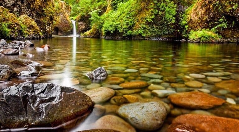 Embrace Solitude: Enchanting Middle East Escapes for One Embrace Solitude: Enchanting Middle East Escapes for One